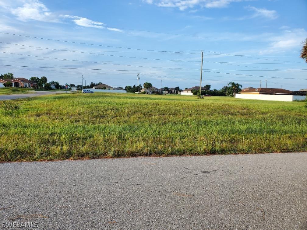 342 NE 24th Ter., Cape Coral, FL 33909