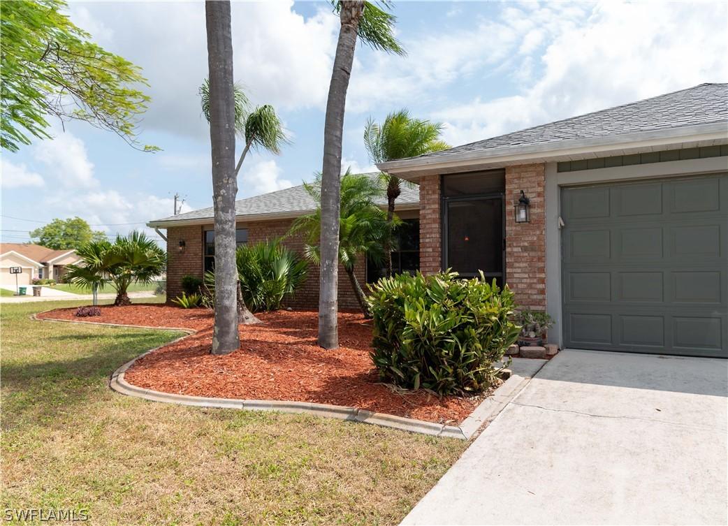 303 NW 4th Ave., Cape Coral, FL 33993