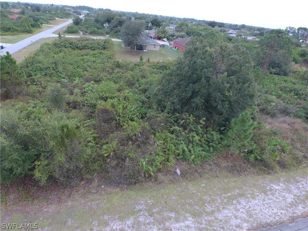 805 Bruce Ave., Lehigh Acres, FL 33971