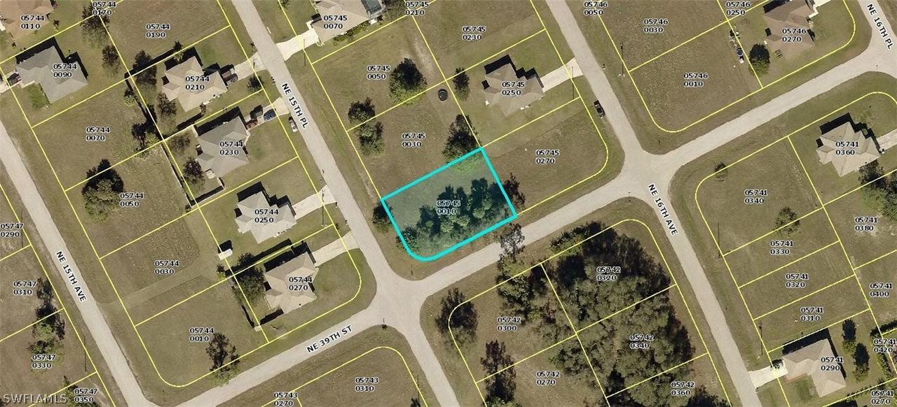3901 NE 15th Pl., Cape Coral, FL 33909
