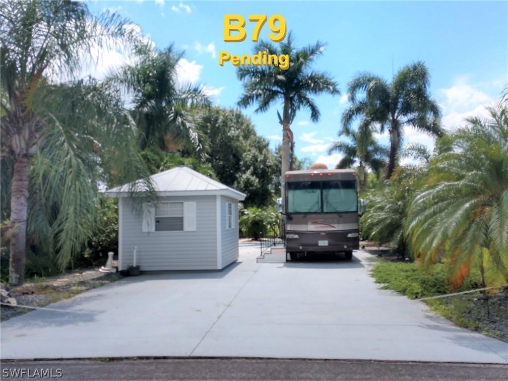 10030 Parkwood Dr., Fort Myers, FL 33905