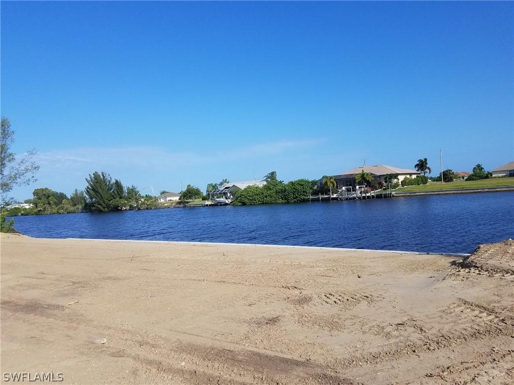 4209 NW 33rd St., Cape Coral, FL 33993