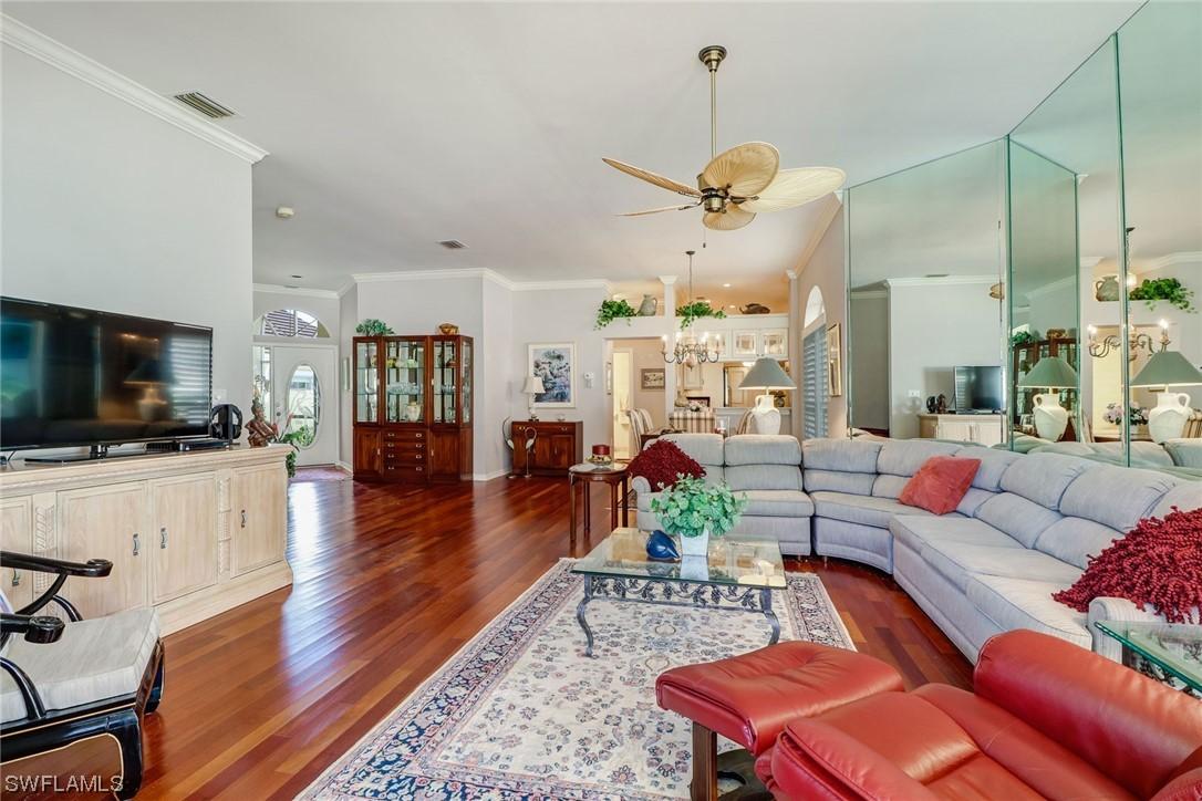 2208 Paget Cir. #1.34, Naples, FL 34112