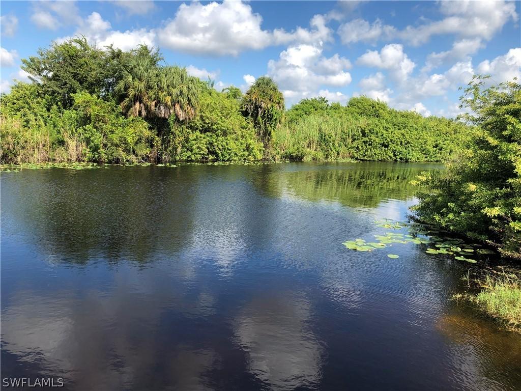 2810 NW 4th Pl., Cape Coral, FL 33993