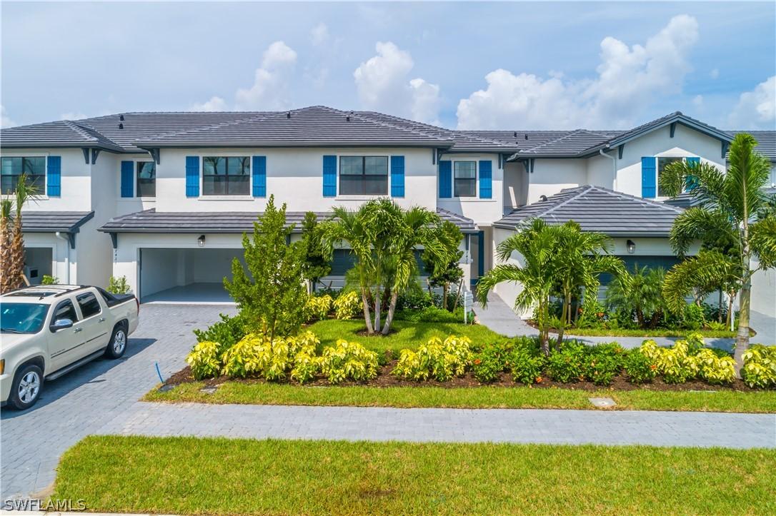 7341 Rockefeller Dr., Naples, FL 34119