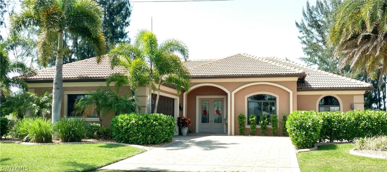 221 SE 21st Ln., Cape Coral, FL 33990