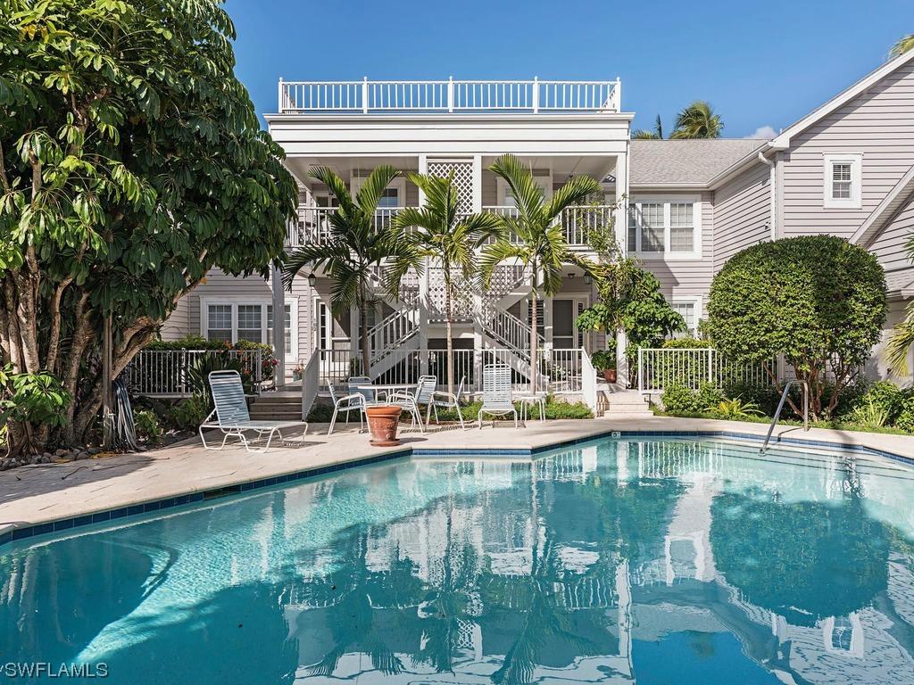 575 2nd St. #1-202, Naples, FL 34102