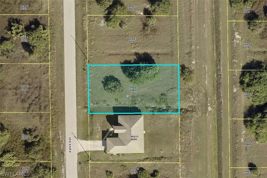 355 Piper Ave., Lehigh Acres, FL 33974