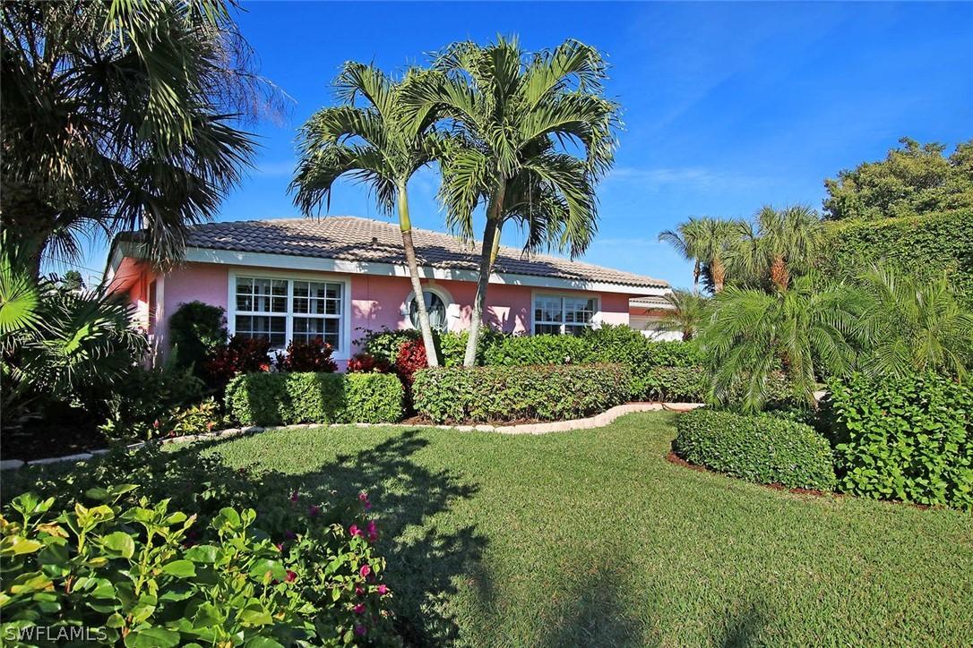 982 Whelk Dr., Sanibel, FL
