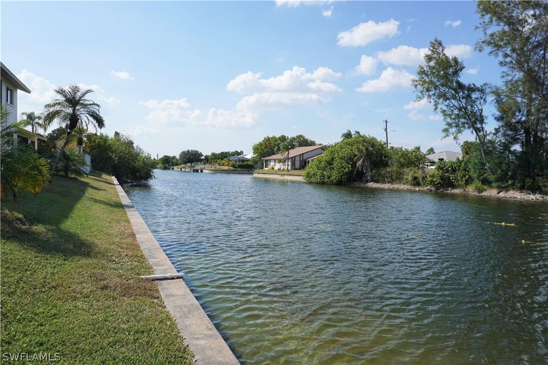 609 SE 15th St. #203, Cape Coral, FL 33990