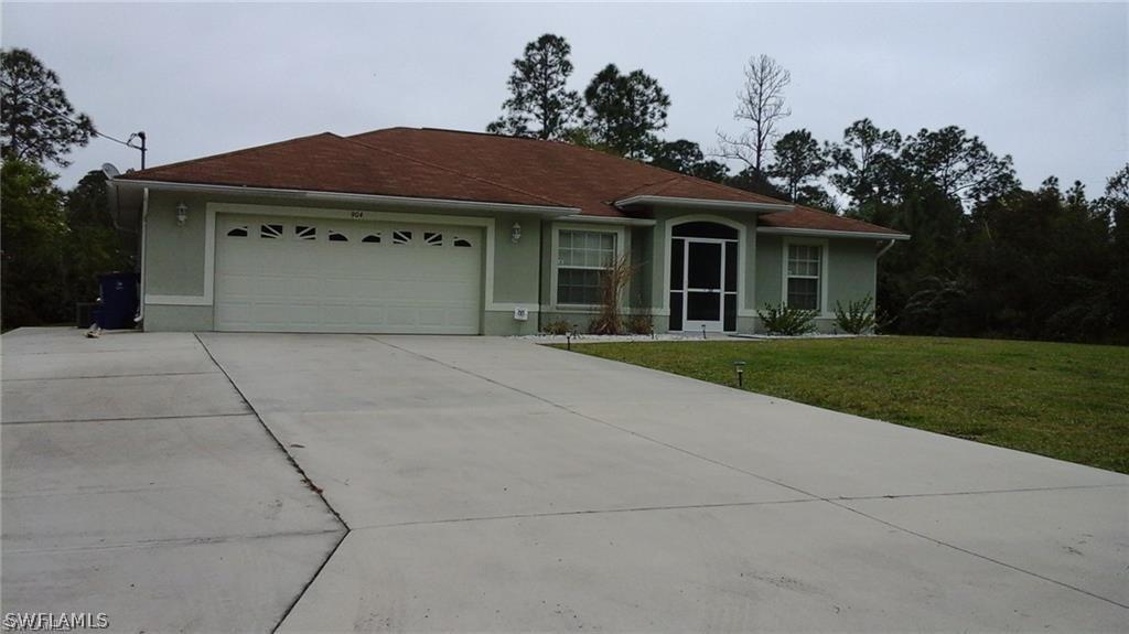 904 Willard Ave., Lehigh Acres, FL 33972