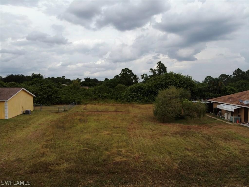 2712 8th St., Lehigh Acres, FL 33976