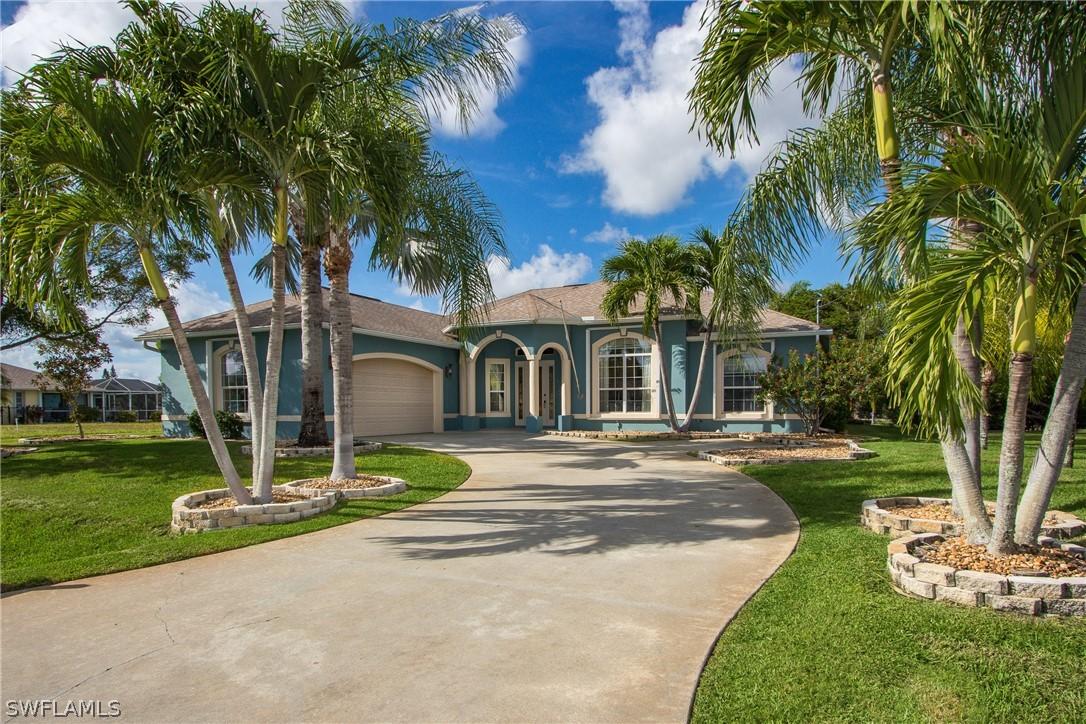 703 SW 35th Ter., Cape Coral, FL 33914