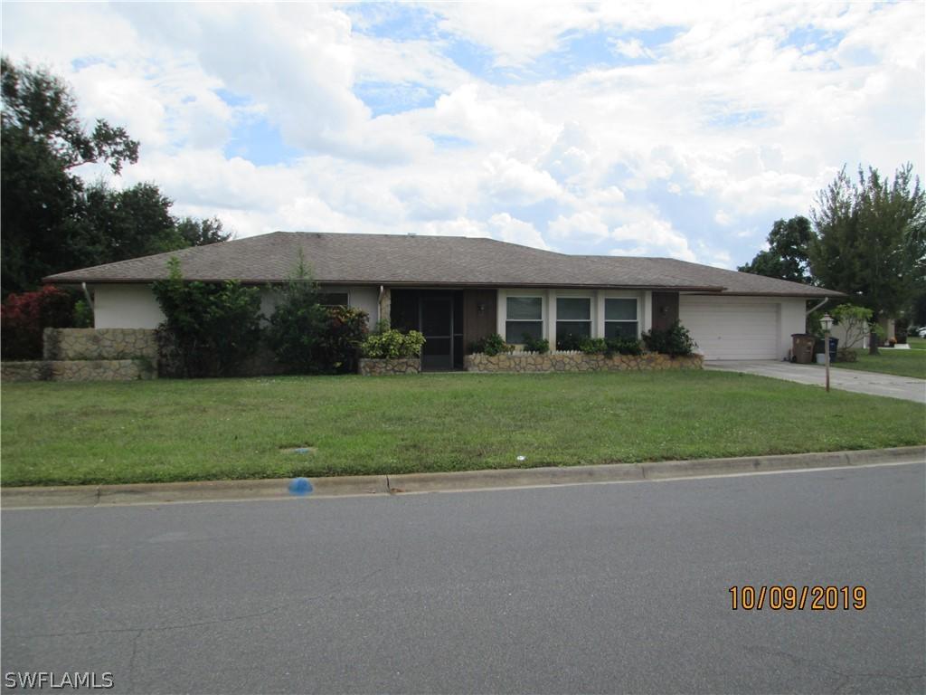 207 Highview Ave., Lehigh Acres, FL 33936