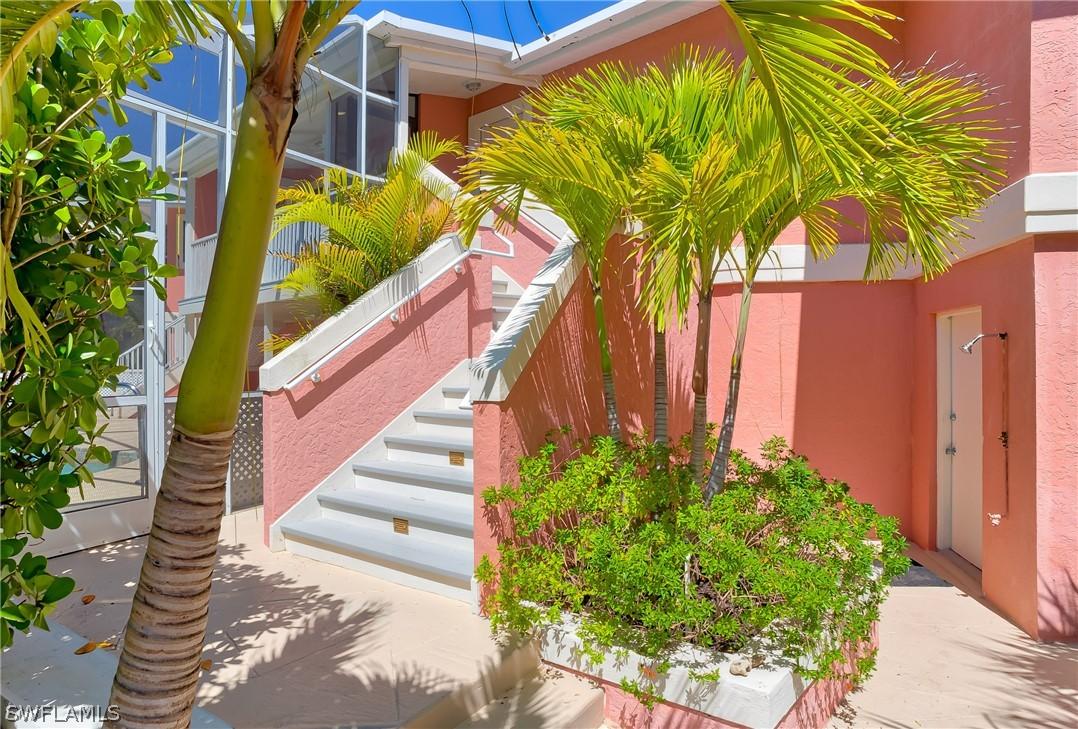 1676 Middle Gulf Dr., Sanibel, FL 33957
