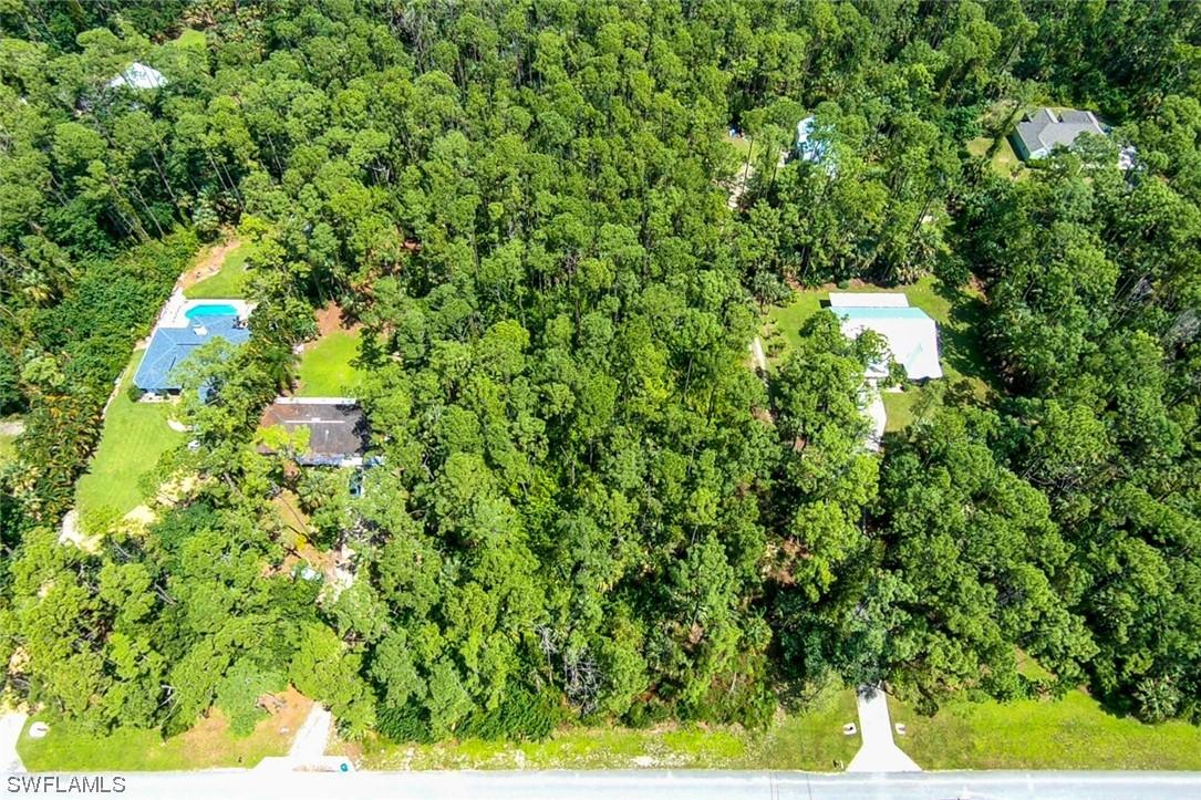 Hawthorn Woods Way, Naples, FL 34116