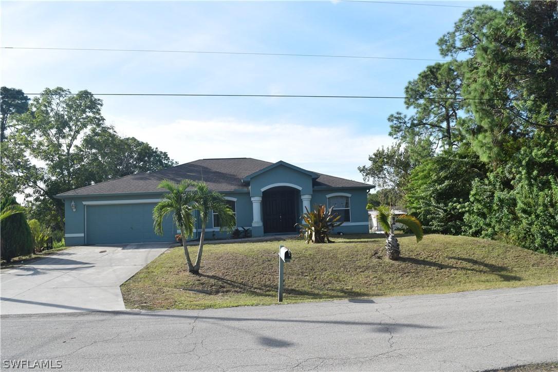 4305 Douglas Ln., Lehigh Acres, FL 33976