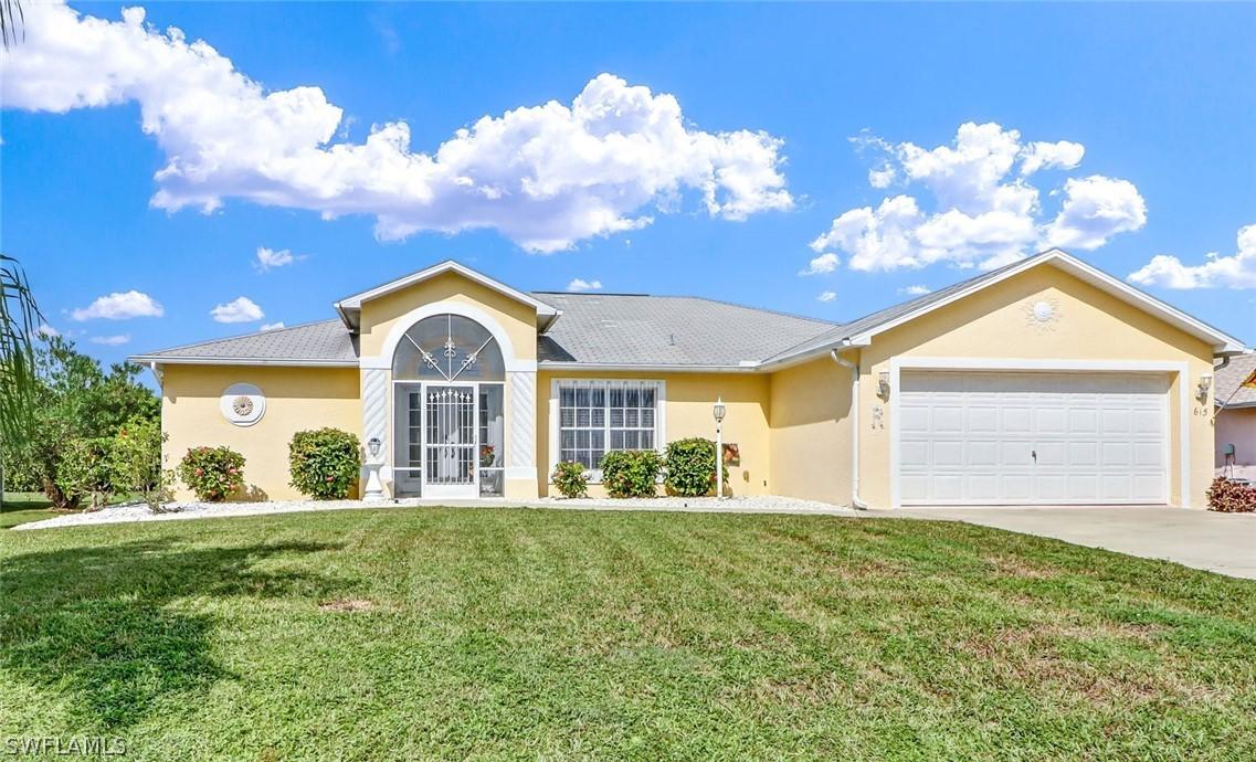 615 SE 30th Ln., Cape Coral, FL 33904