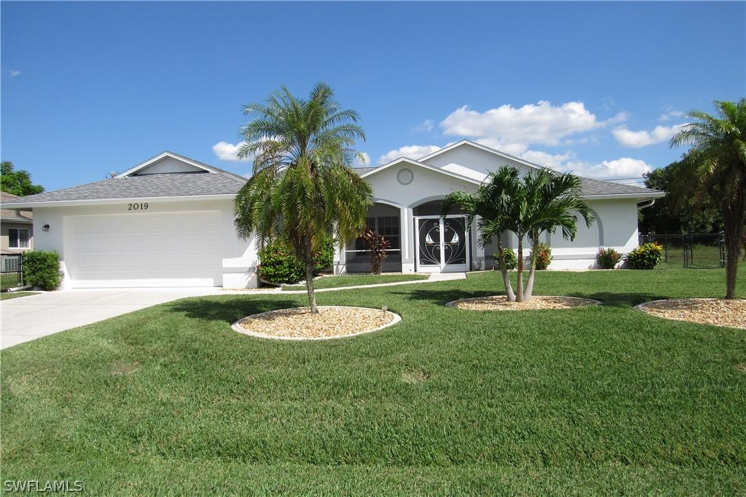 2019 SE 8th Pl., Cape Coral, FL 33990