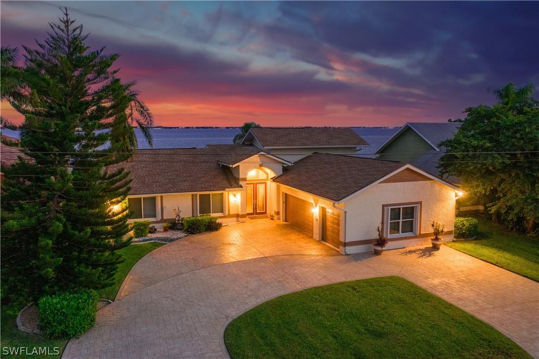 2254 SE 28th St., Cape Coral, FL 33904