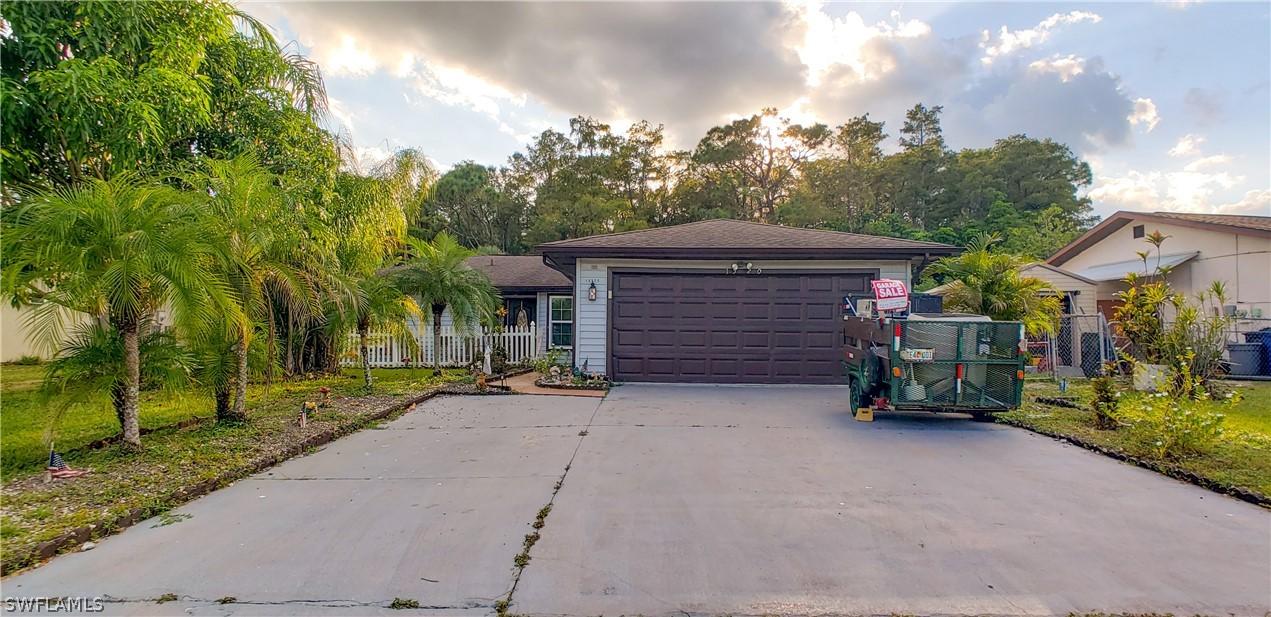 15720 Treasure Island Ln., Fort Myers, FL 33905