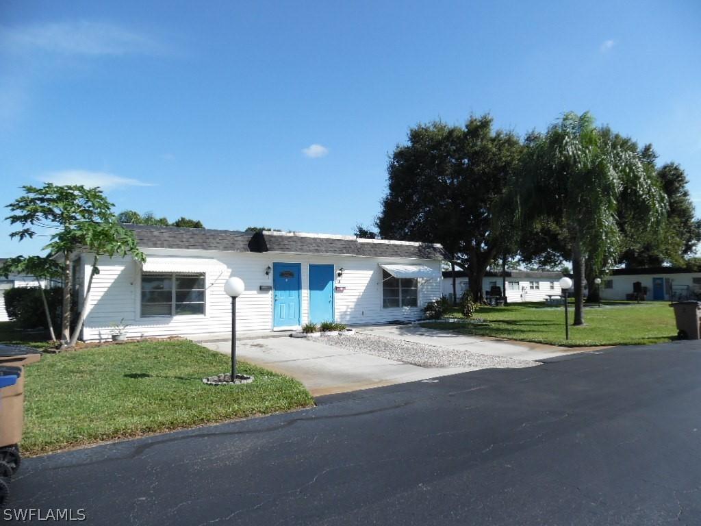 9 Tangerine Ct., Lehigh Acres, FL 33936