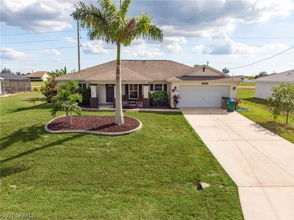 328 NW 24th Ter., Cape Coral, FL 33993