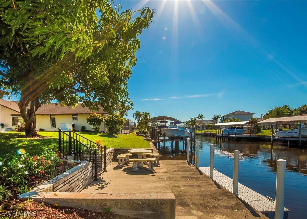 2032 SE 27th Ter., Cape Coral, FL 33904
