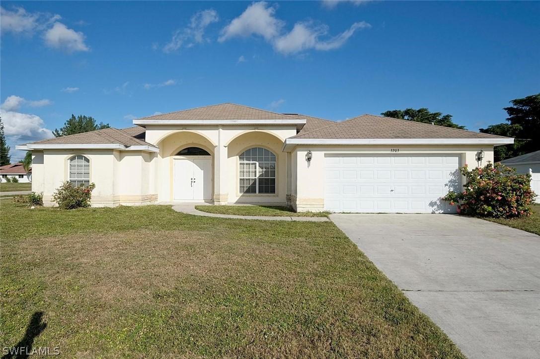 3203 SW 1st Pl., Cape Coral, FL 33914