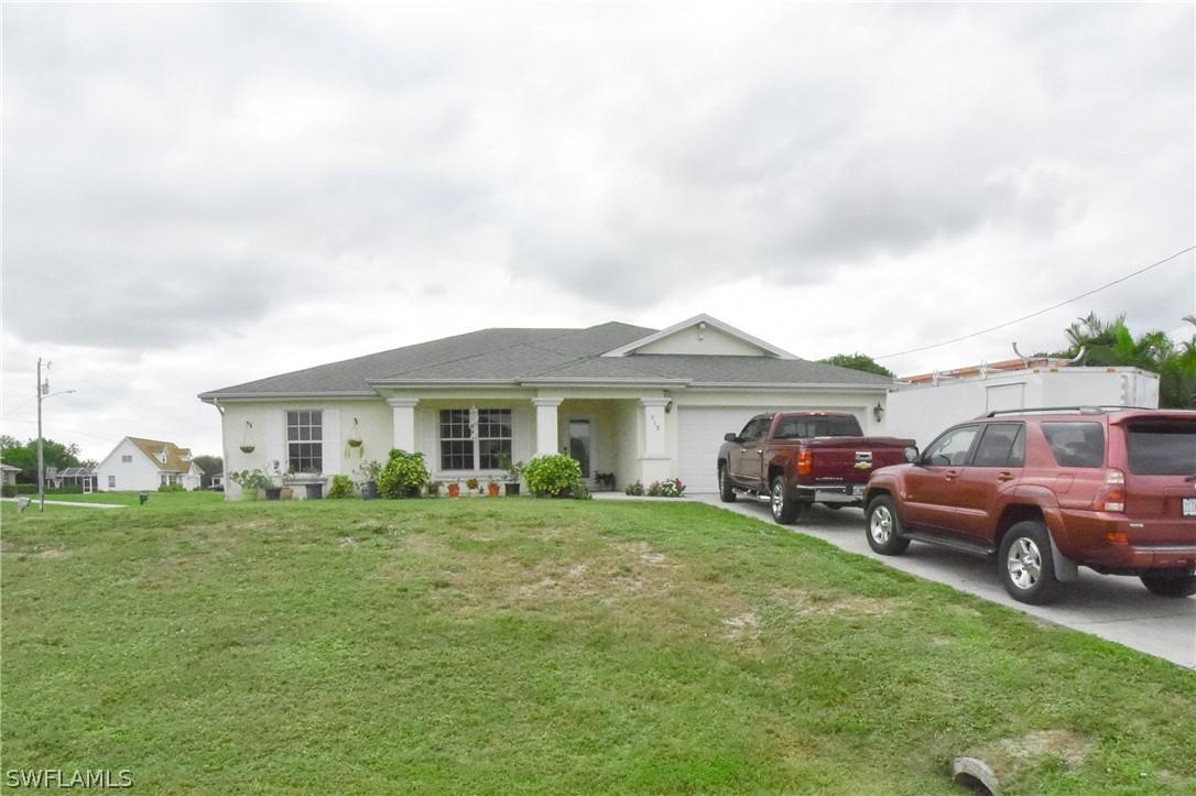 918 NW 9th Pl., Cape Coral, FL 33993