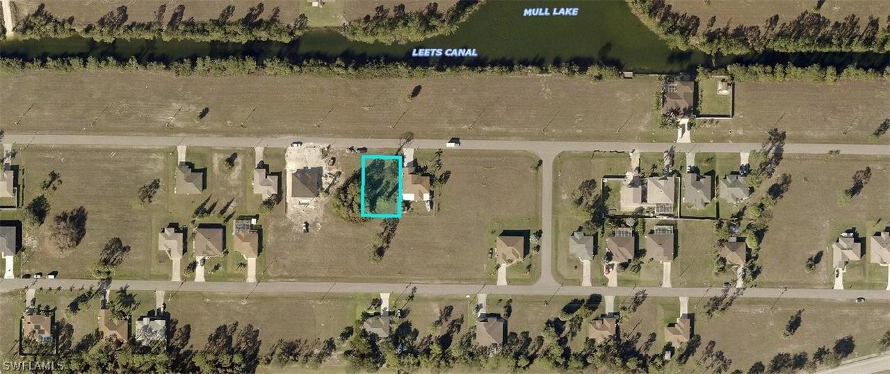 1726 NE 33rd Ter., Cape Coral, FL 33909