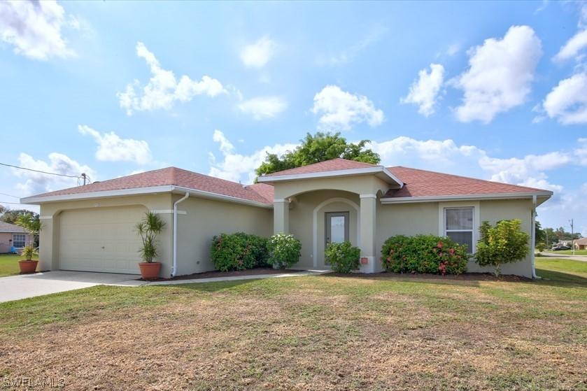 902 SW 6th Ct., Cape Coral, FL 33991