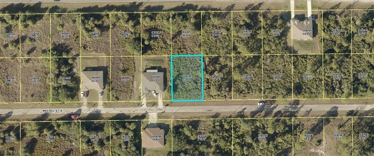 859/861 Motel St., Lehigh Acres, FL 33974