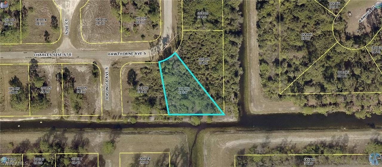 862 Charles Sise St., Lehigh Acres, FL 33974