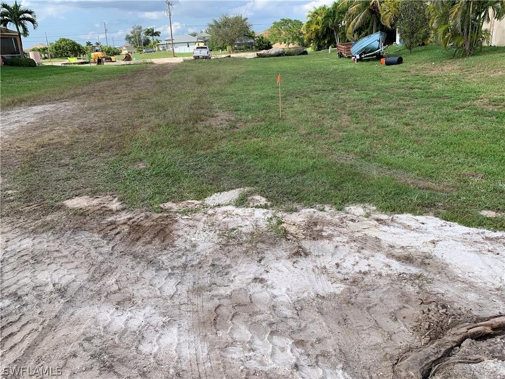 3305 SW 3rd Ln., Cape Coral, FL 33991