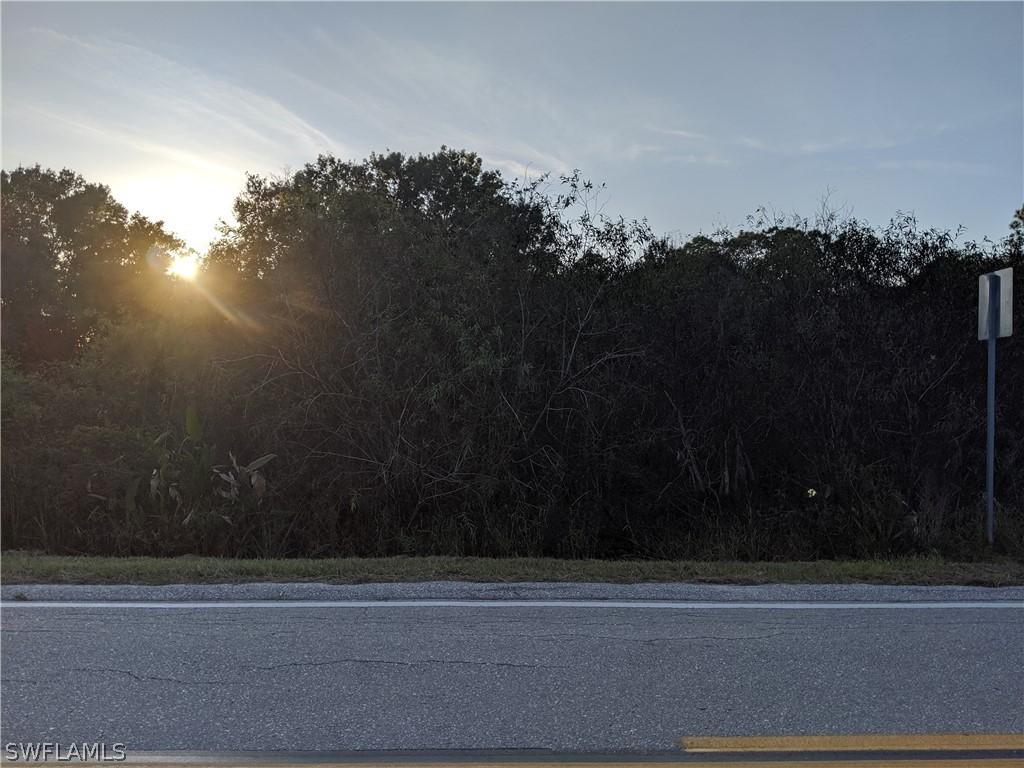 1321 Richmond Ave., Lehigh Acres, FL 33972