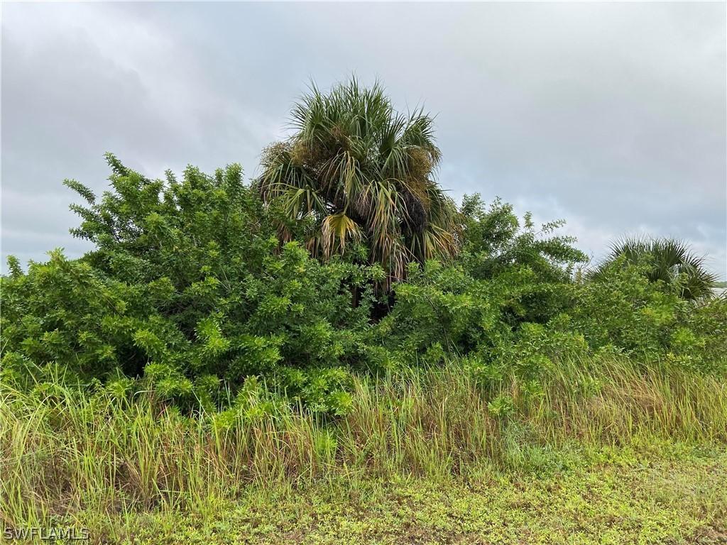 2201 Park Rd., Lehigh Acres, FL 33971