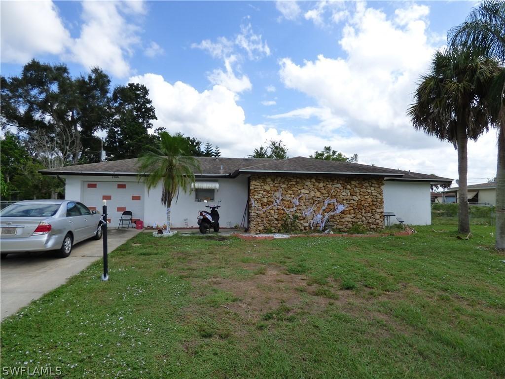 1506 Canal St., Lehigh Acres, FL 33936