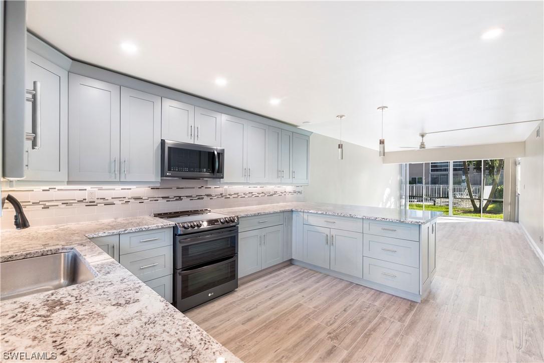 1417 Chesapeake Ave. #106, Naples, FL 34102