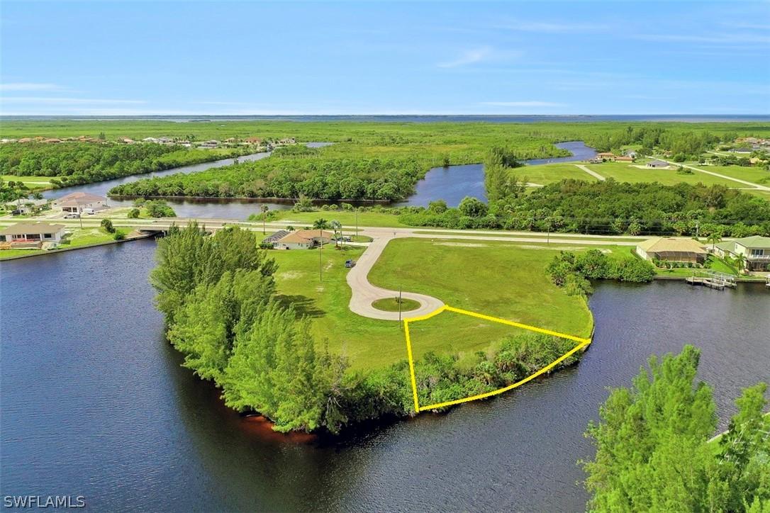 3903 NW 19th St., Cape Coral, FL 33993