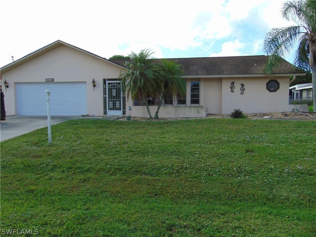 1320 SE 28th Ter., Cape Coral, FL 33904