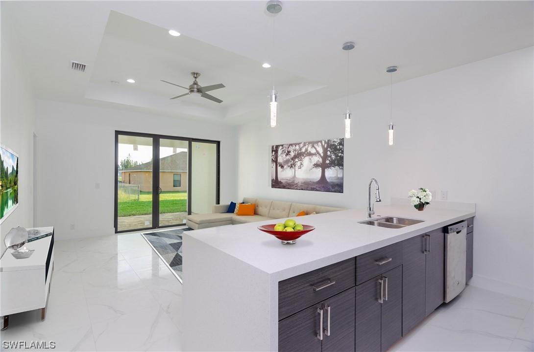 258 SW 3rd Ter., Cape Coral, FL 33991