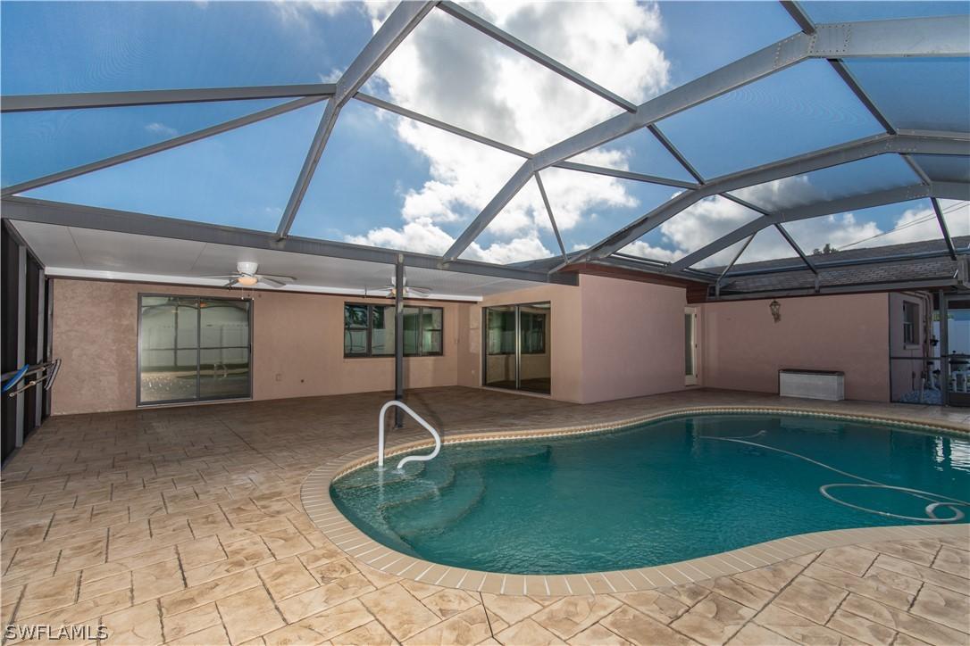 4548 SE 11th Pl., Cape Coral, FL 33904