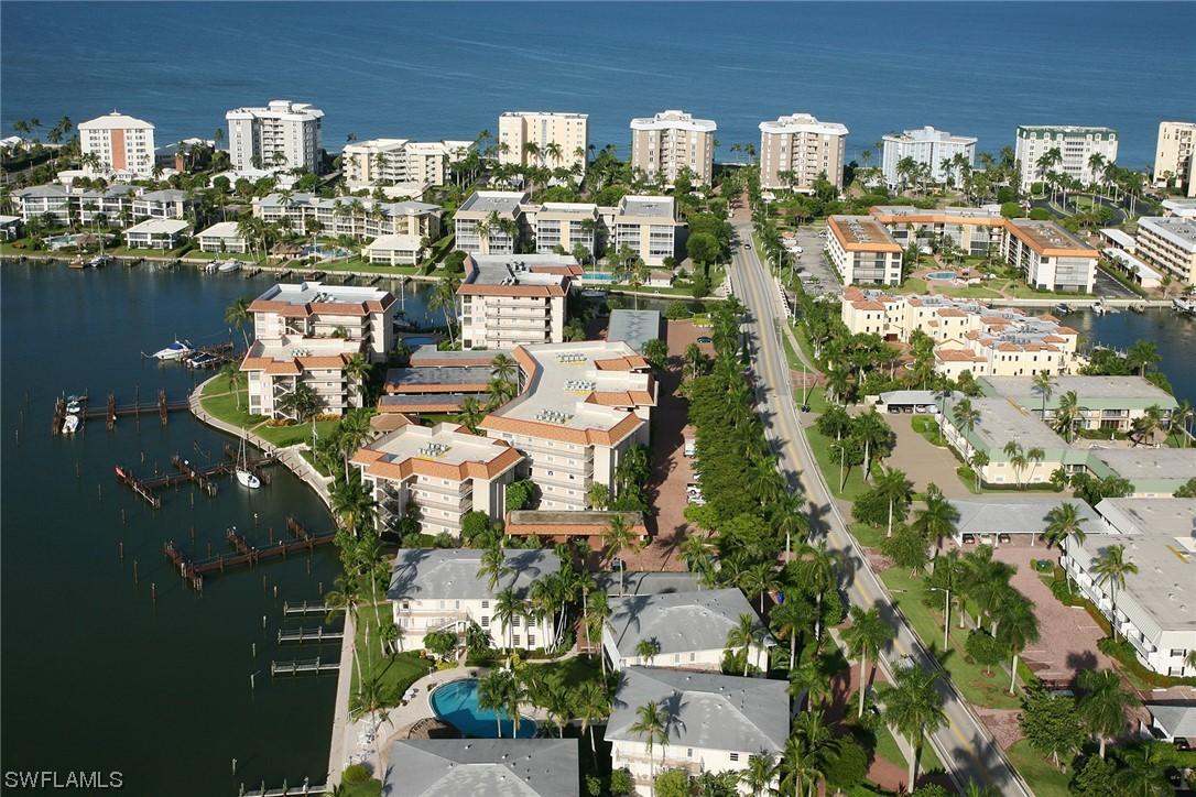 222 Harbour Dr. #201, Naples, FL 34103