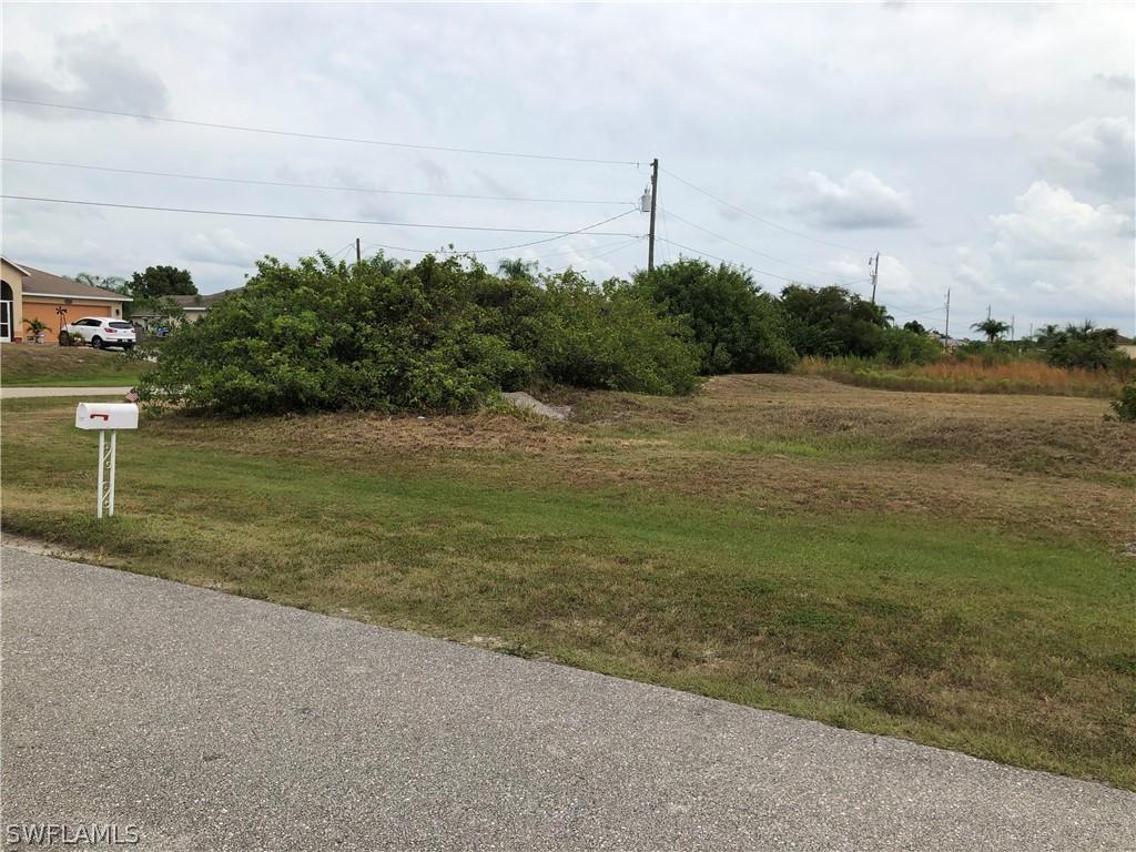 5137 Beecher St., Lehigh Acres, FL 33971