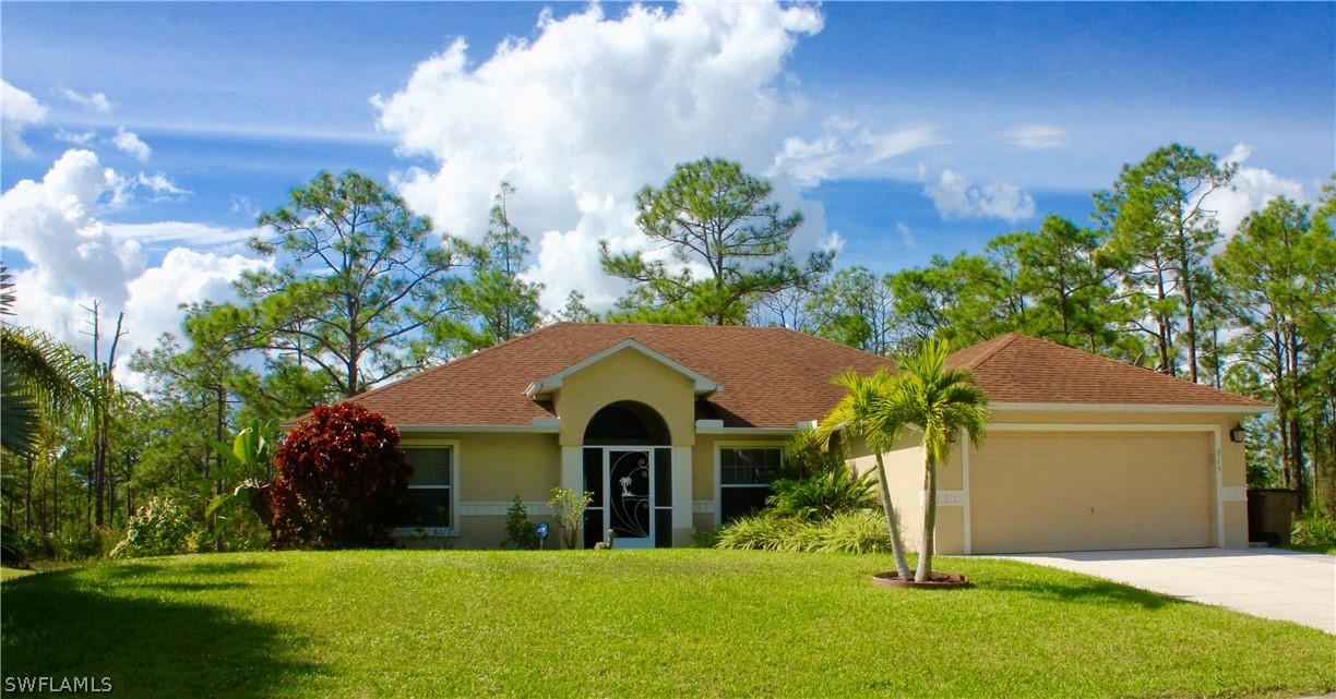 913 Truman Ave., Lehigh Acres, FL 33972
