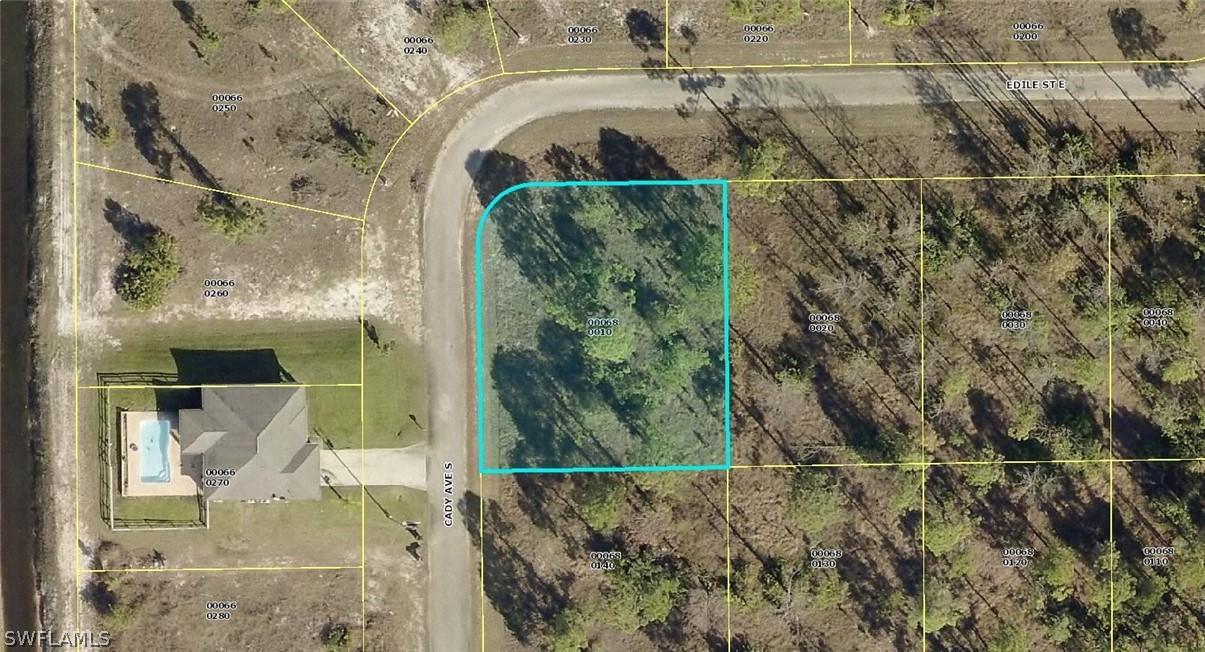1242 Edile St., Lehigh Acres, FL 33974