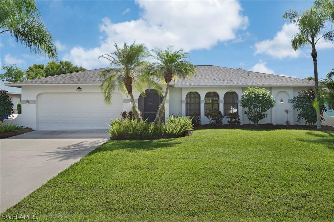 9914 Country Oaks Dr., Fort Myers, FL 33967