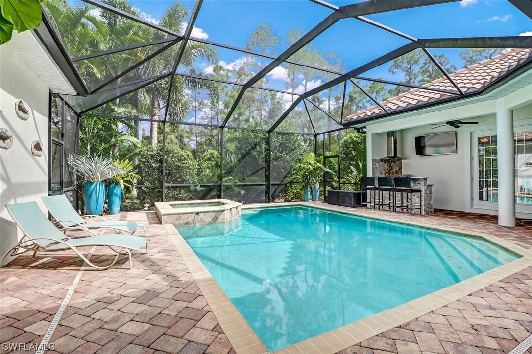 4591 7th Ave., Naples, FL 34119