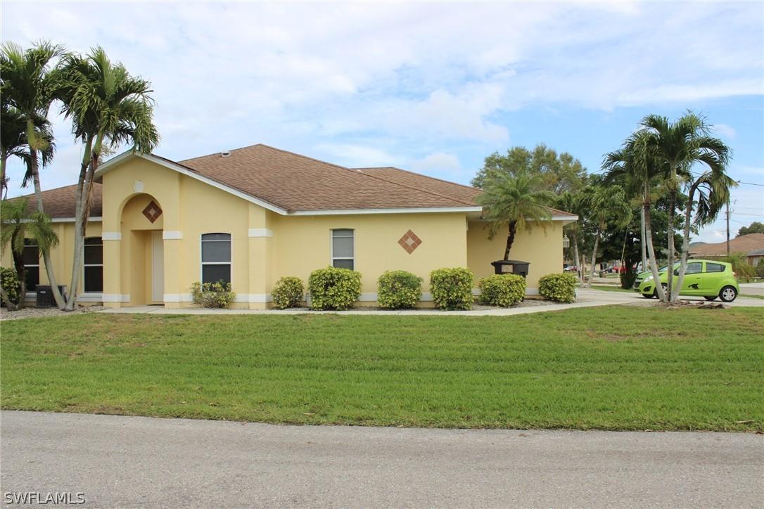 601 SE 13th Ter., Cape Coral, FL 33990